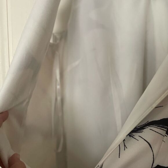 TALBOTS Black and White Floral Shift Sleeveless Shift Dress w/Bow Womens Size 10 - Picture 11 of 14